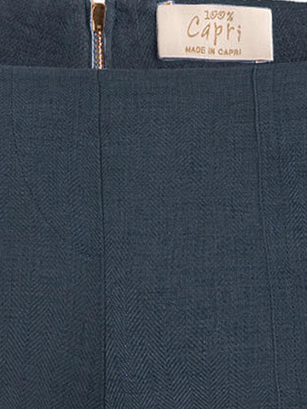 Short linen pants zip  for woman 100% Capri blue linen pant detail Short linen pants zip  for woman 100% Capri blue linen pant detail