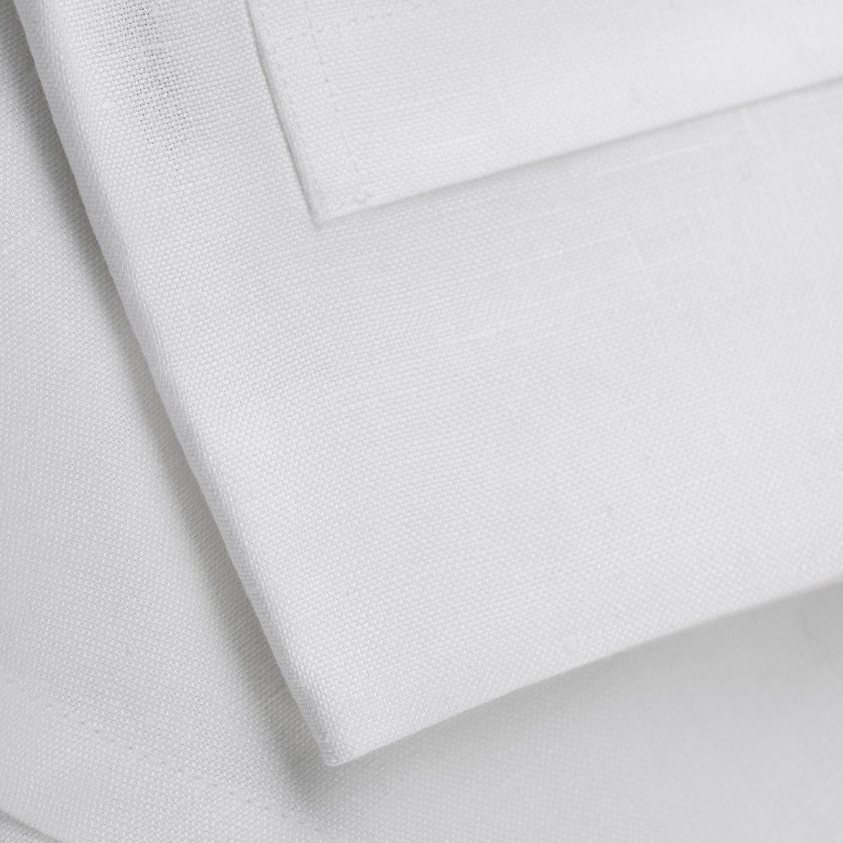 Short linen pants zip  for woman 100% Capri white linen pant detail Short linen pants zip  for woman 100% Capri white linen pant detail