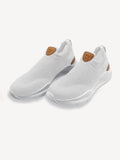 Sneakers Knit with breathable fabric upper, leather details, and flexible rubber sole for casual wear - White Color 100% Capri