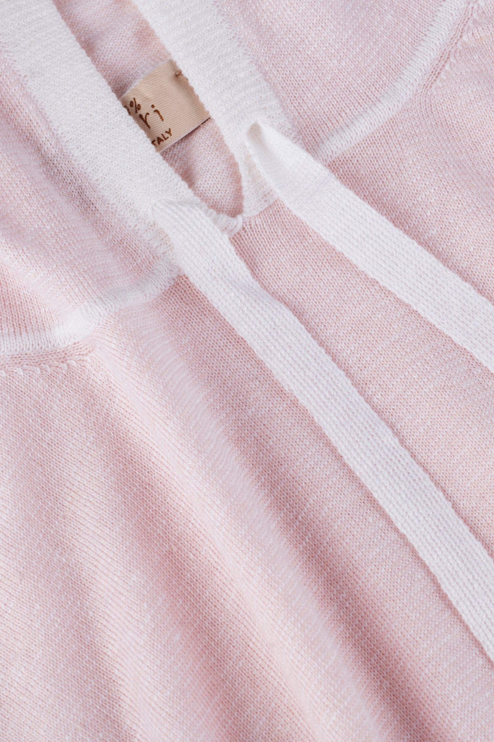 Polo Dubai 100% Capri pink and white linen polo detail